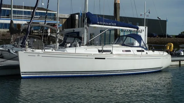 Dufour 325 Grand Large used - photo 1