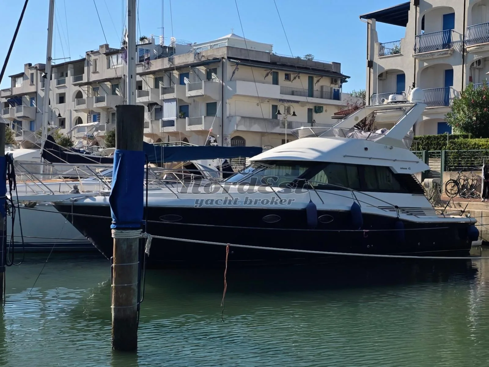 Uniesse 40 fly d'occasion - photo 1