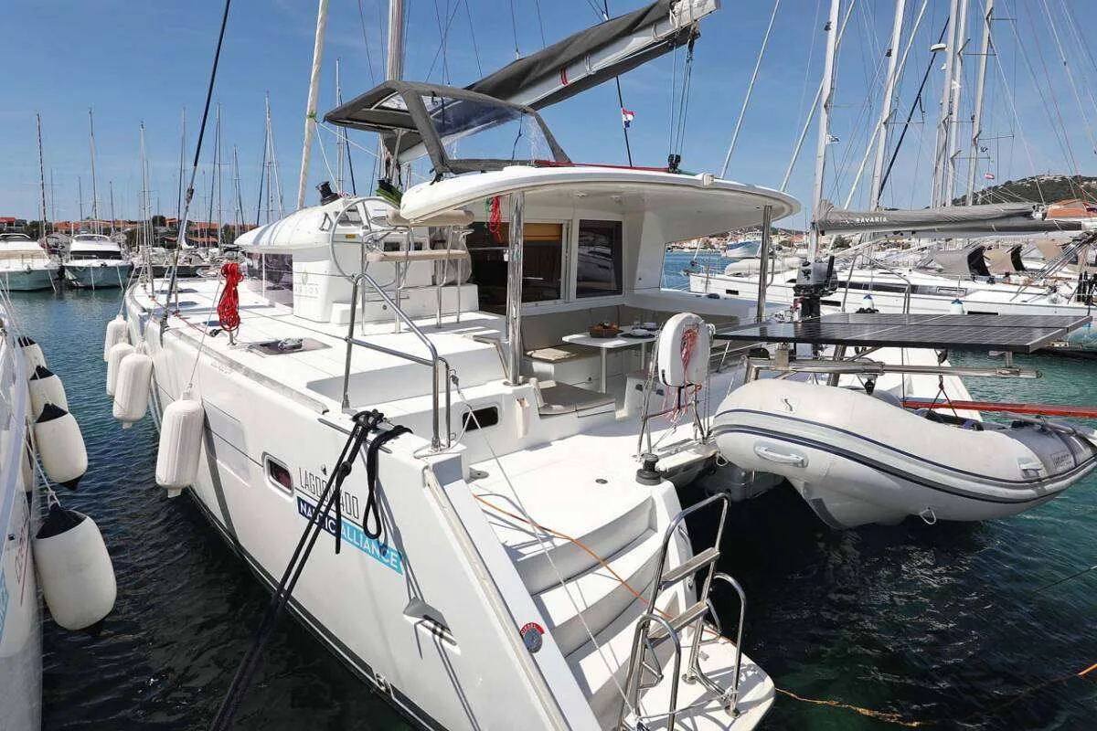 Lagoon 400 used - photo 1