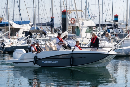 Quicksilver Open Activ 625 used - photo 1