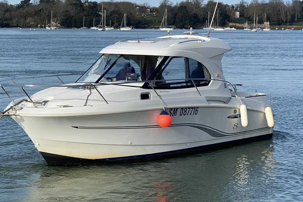 Beneteau Antares 8 d'occasion - photo 1