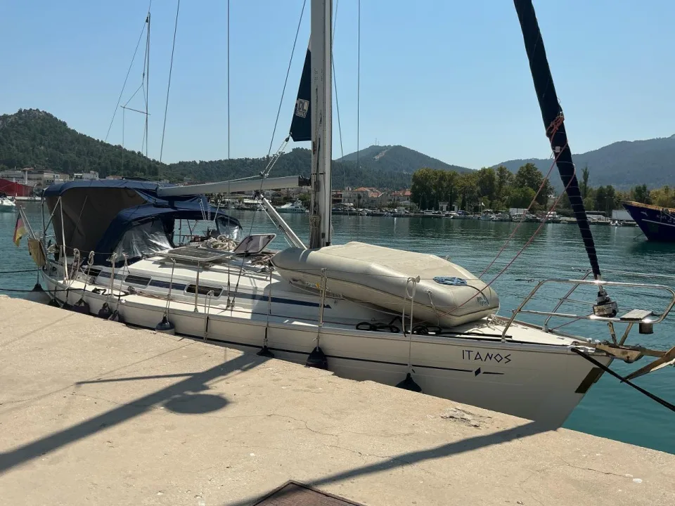 Bavaria Yachts 37 used - photo 1