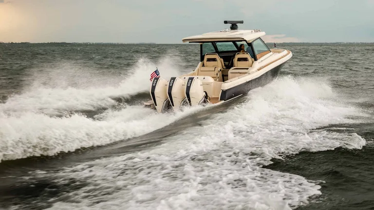 Chris Craft Calypso 35