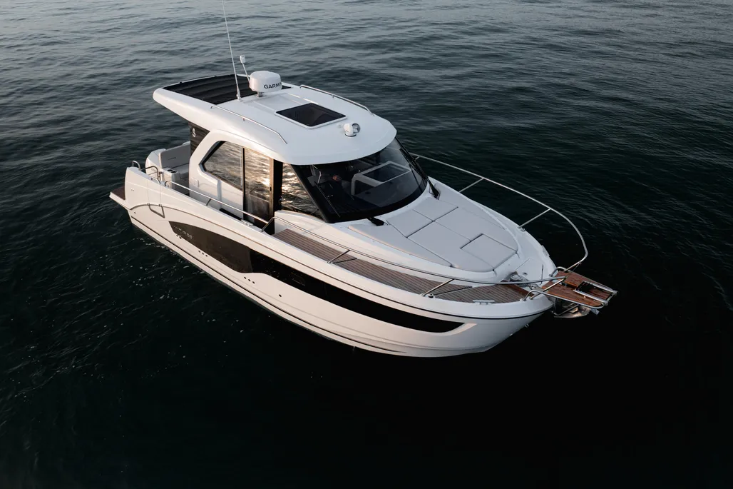 Beneteau Antares 9 OB d'occasion - photo 1