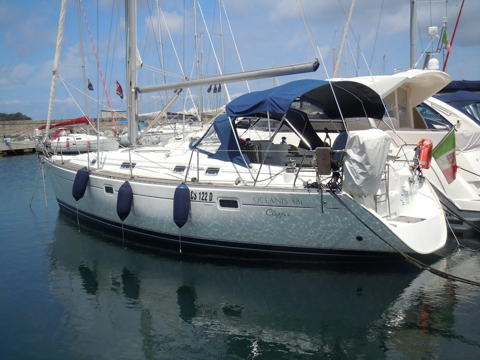 Beneteau Oceanis 38.1 used - photo 1