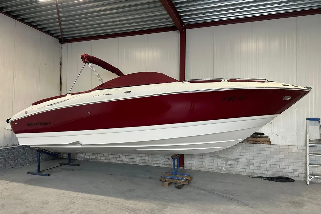 Monterey 248LS Montura Bowrider used - photo 1