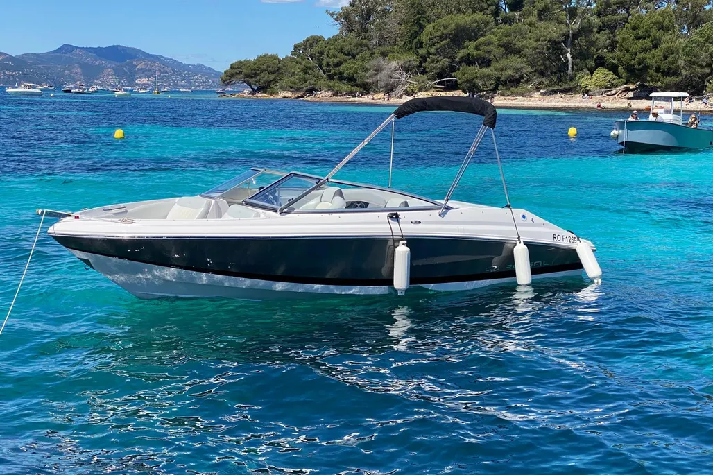 Regal 2000 Bowrider gebraucht - Foto 1