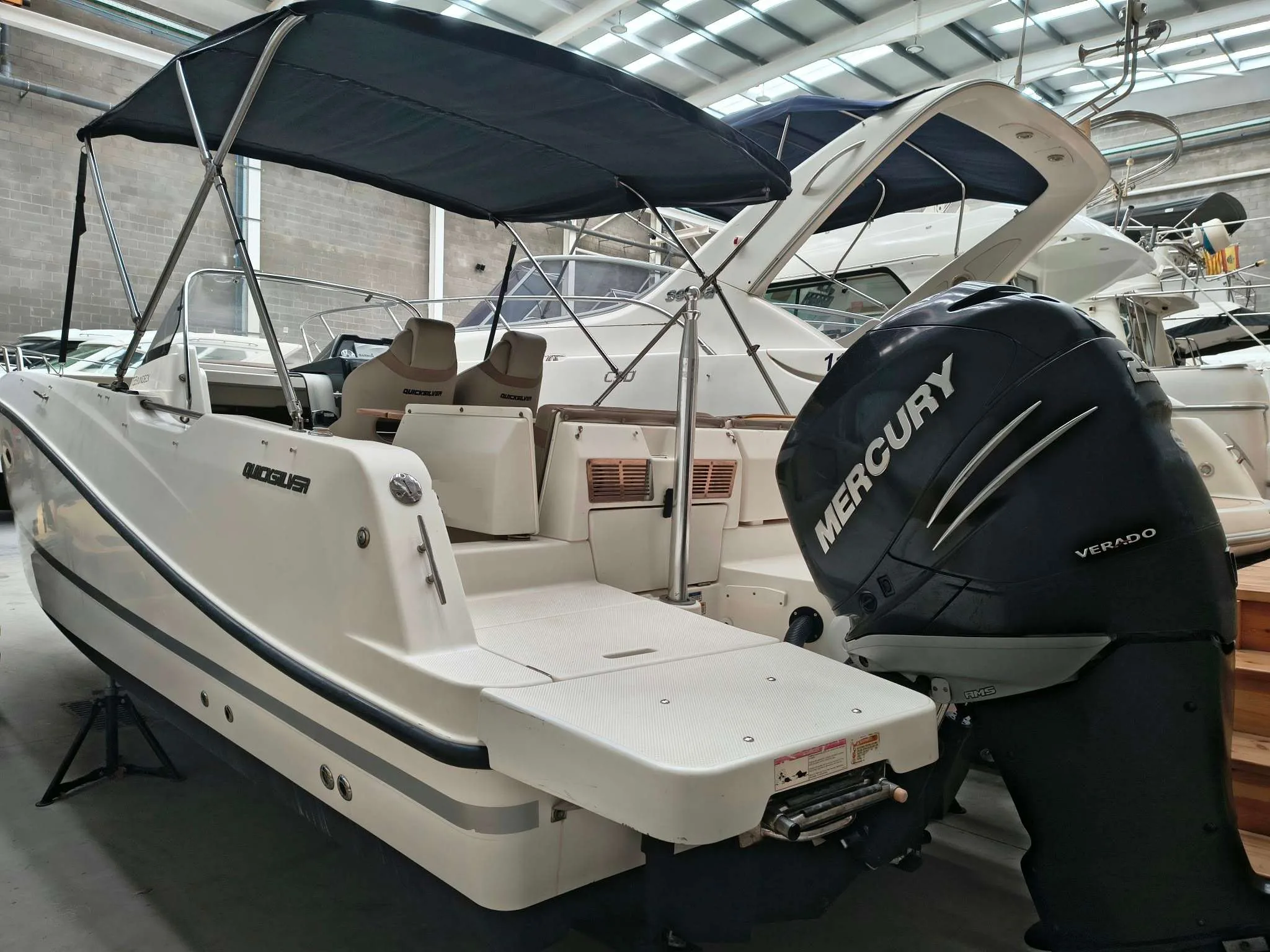 Quicksilver ACTIV 755 SUNDECK used - photo 1