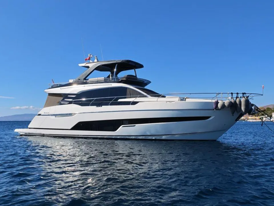 Fairline Squadron 68 used - photo 1