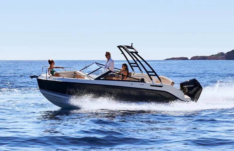 Quicksilver Activ 675 Bowrider used - photo 1