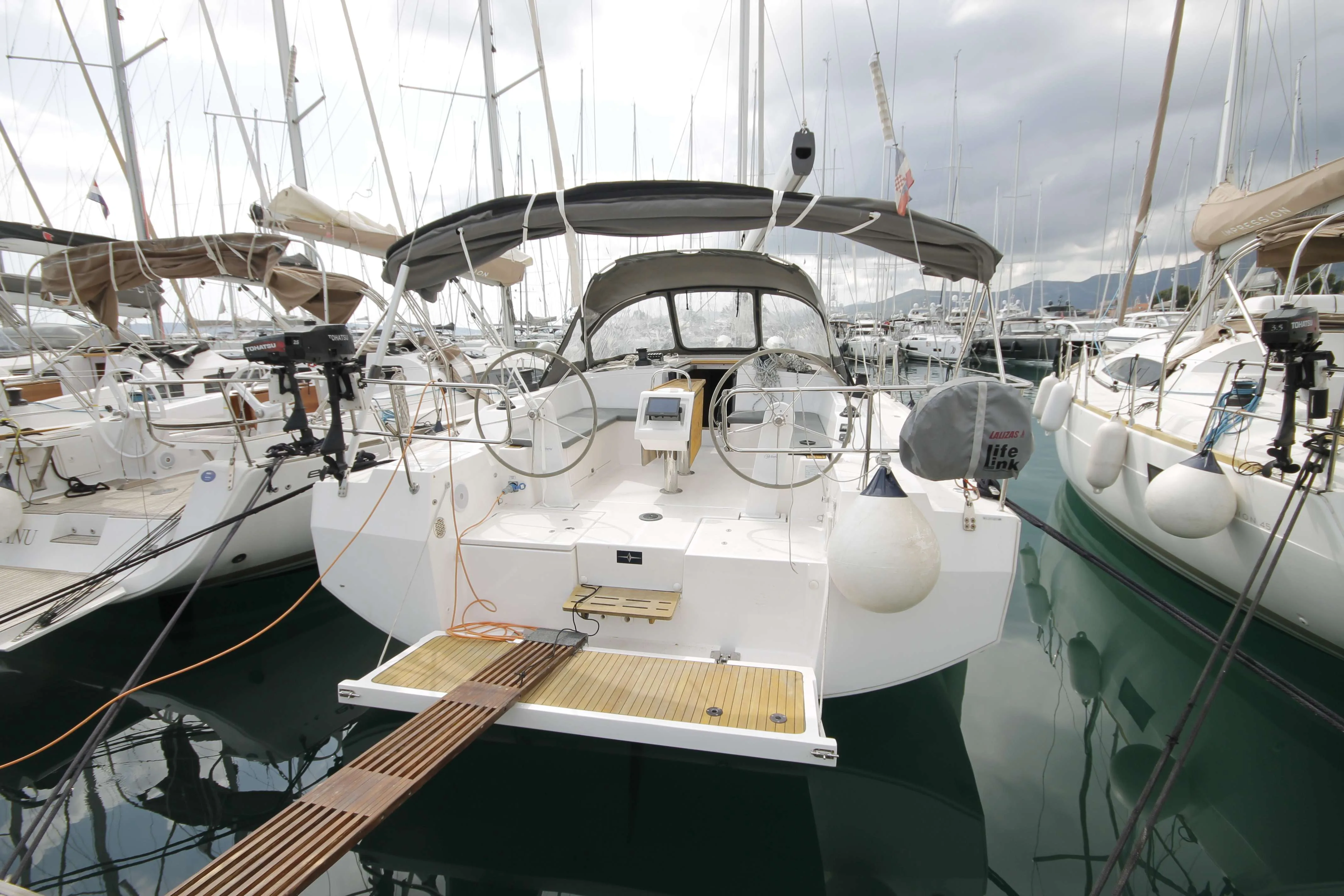 Bavaria Yachts C42 used - photo 1