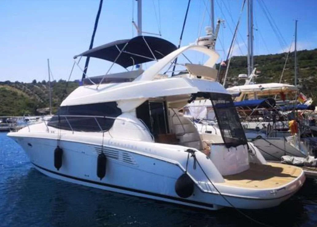 Prestige 42 used - photo 1