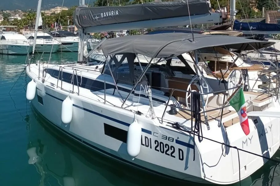 Bavaria Yachts C38 used - photo 1