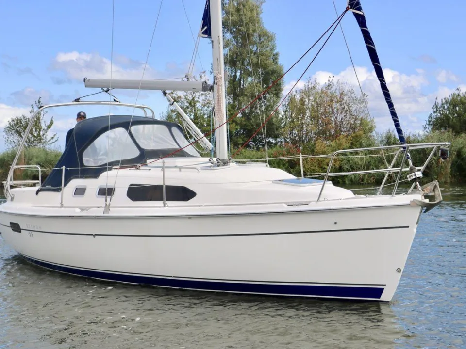 Hunter 306 used - photo 1