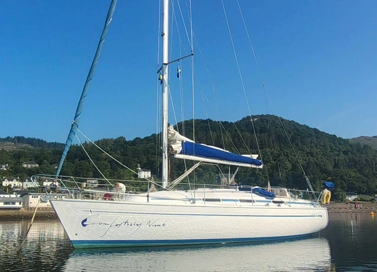 Bavaria Yachts 37 used - photo 1