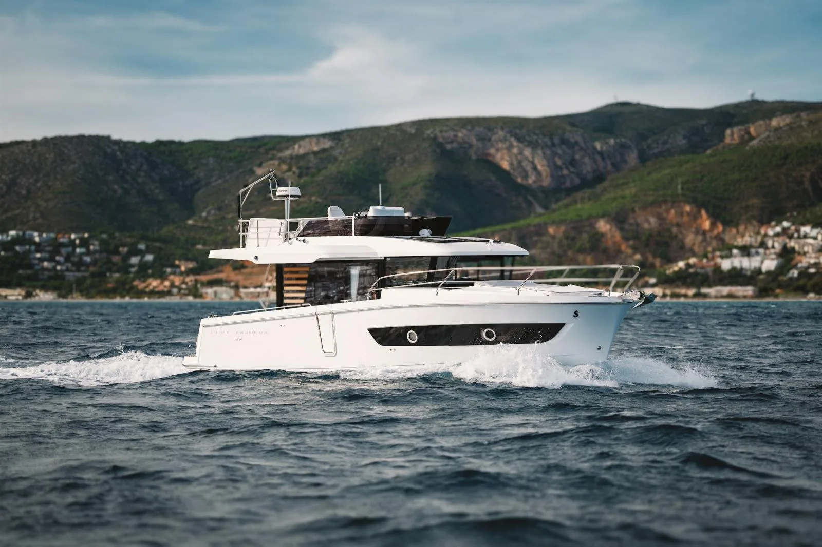 Beneteau Swift trawler 37 fly d'occasion - photo 1