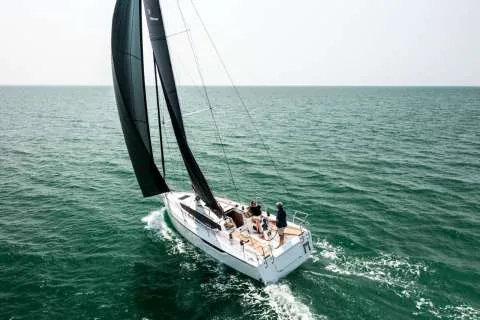 Northman Maxus 31 | Family cruising and regatta used - photo 1