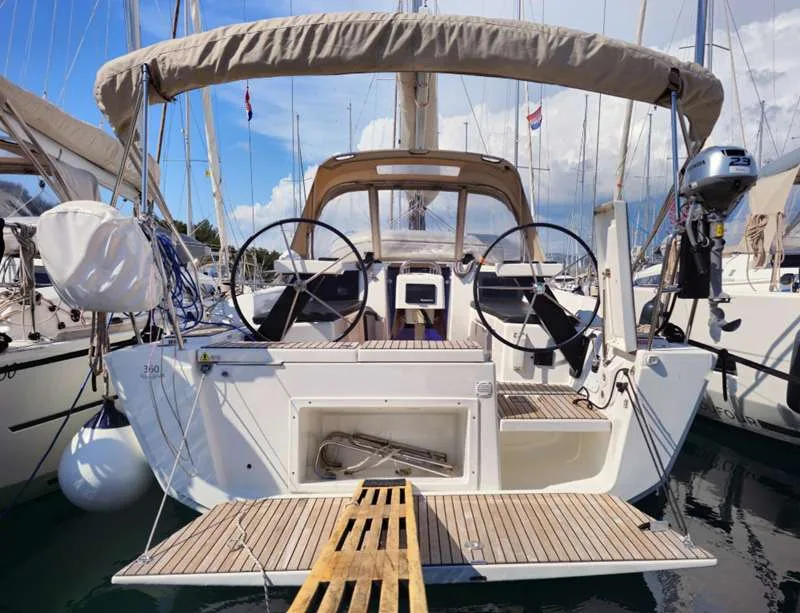 Dufour 360 GRAND LARGE used - photo 1