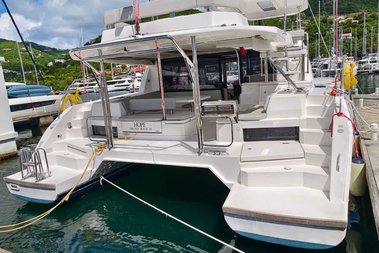 Robertson & Caine Leopard 45 usato - foto 1