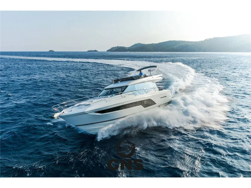 Prestige 590 F used - photo 1