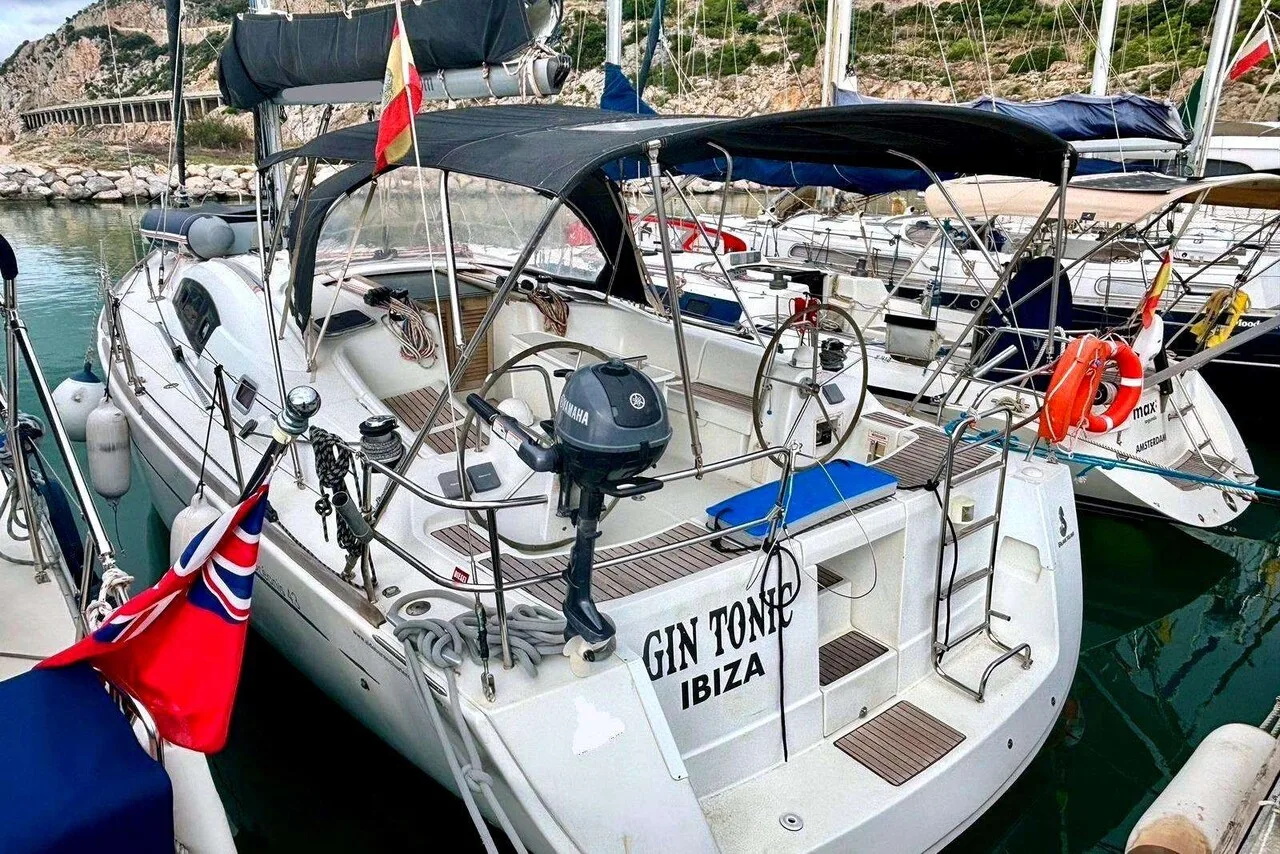 Beneteau Oceanis 43 usato - foto 1