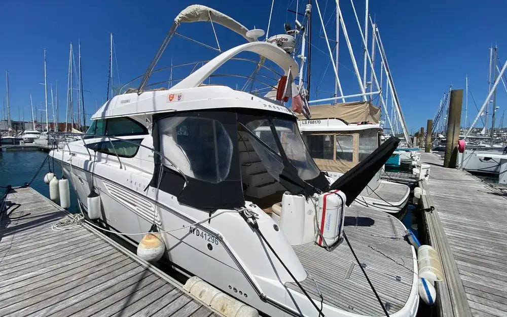 Prestige 42 used - photo 1