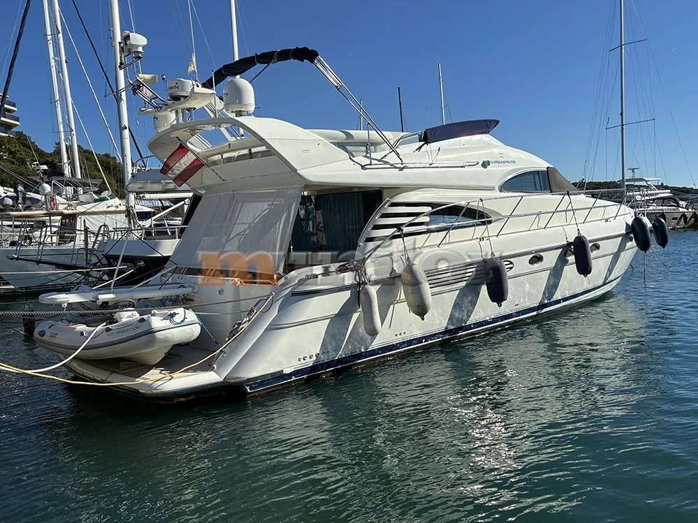 Fairline Squadron 55 Fly used - photo 1