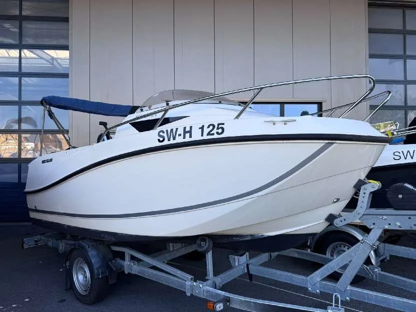 Quicksilver ACTIV 455 CABIN used - photo 1