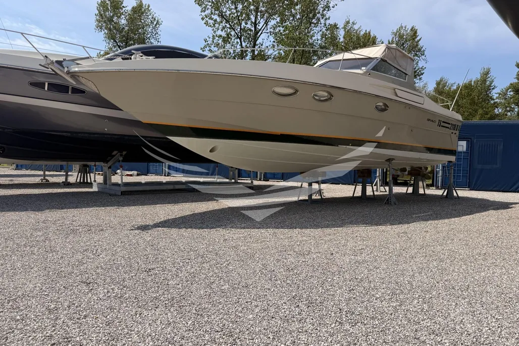 Riva BRAVO 38 usato - foto 1