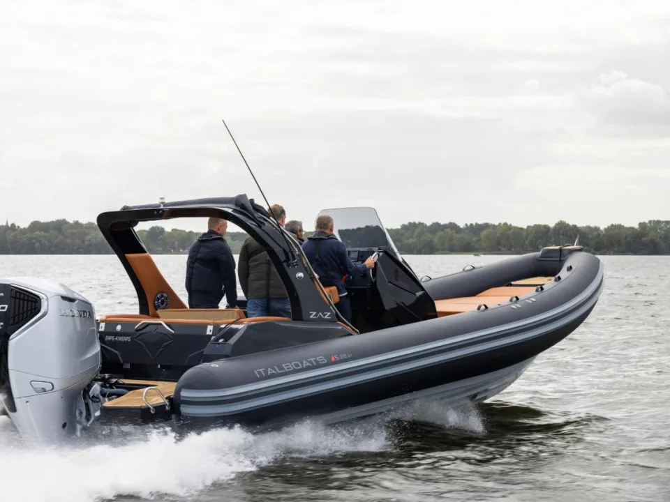 Italboats Stingher 28GT used - photo 1