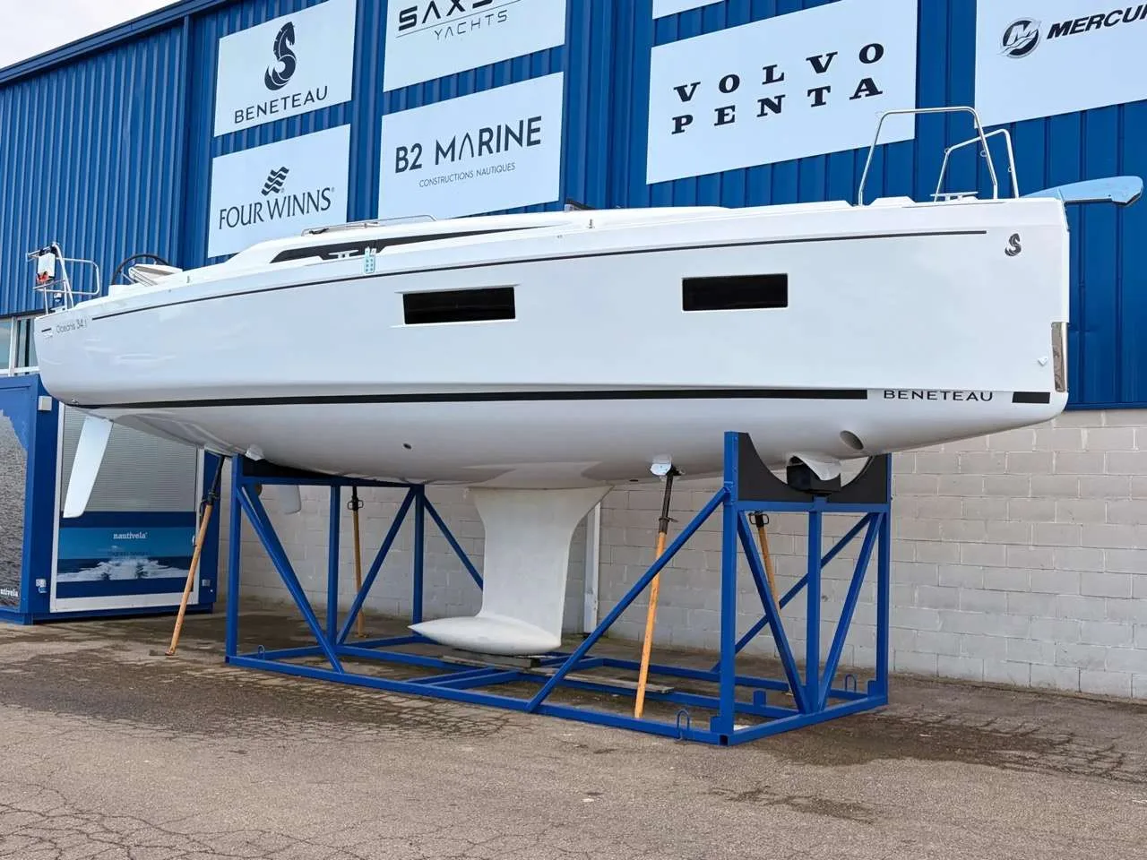 Beneteau OCEANIS 34.1 usato - foto 1