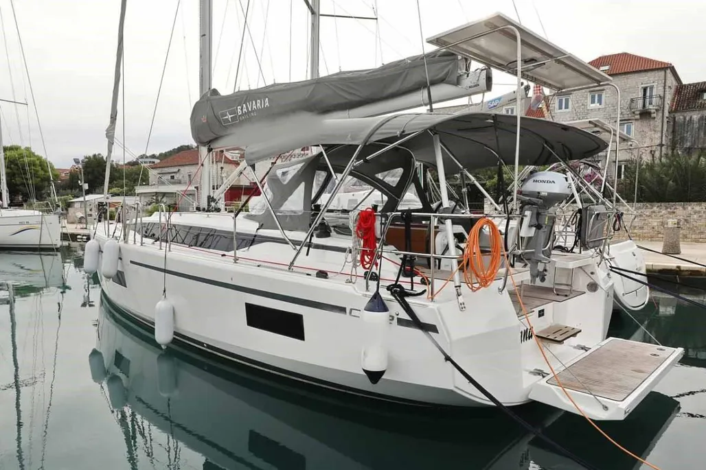 Bavaria Yachts C42 used - photo 1