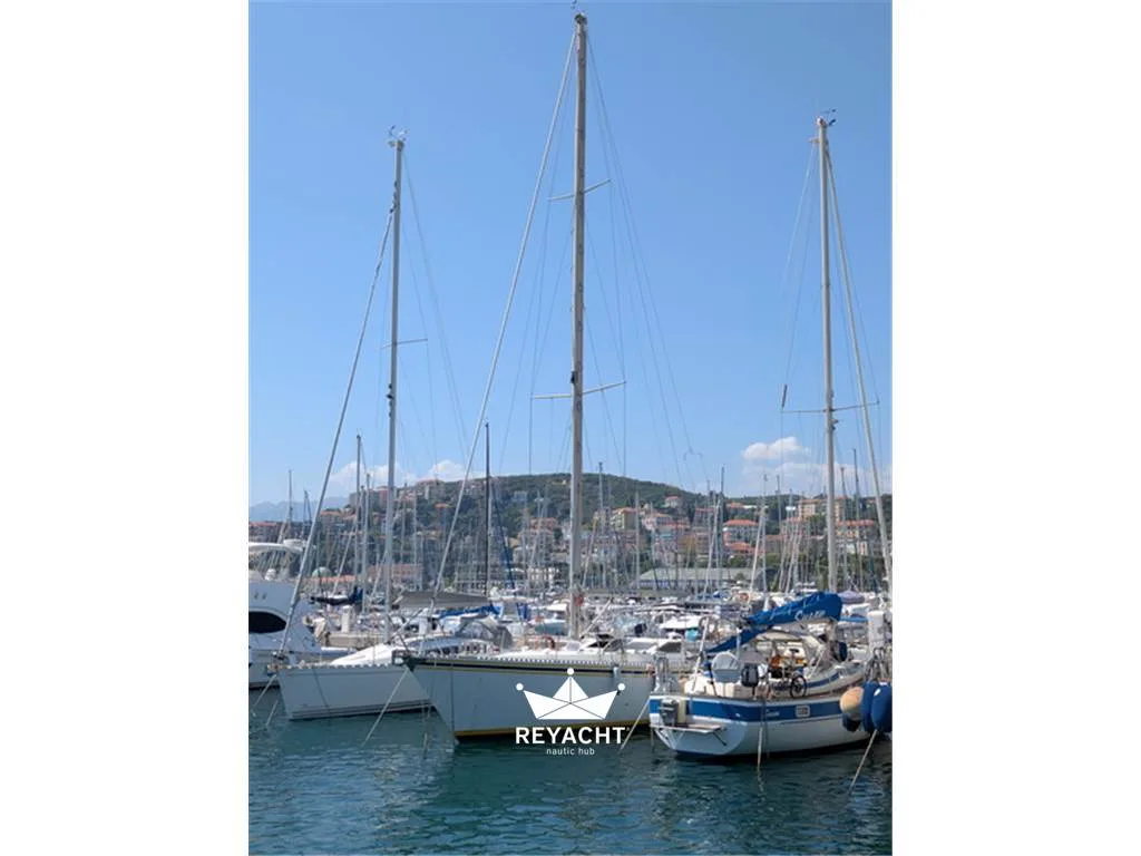 FERRETTI CRAFT ALTURA 41 DICK CARTER used - photo 1