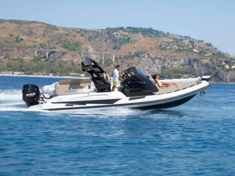 Ranieri GOMMONE RANIERI CAYMAN 35 EXECUTIVE used - photo 1