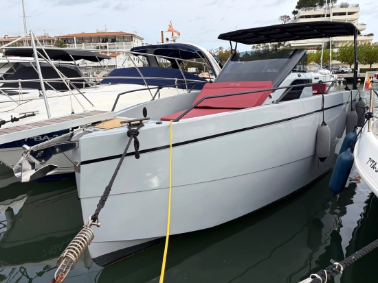 Nuva Yachts M9 OPEN usato - foto 1