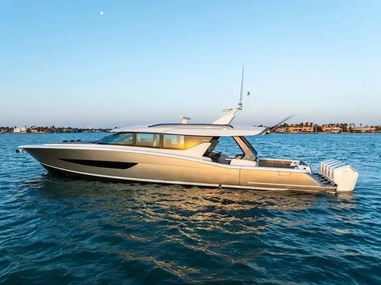 Scout 670 LXS