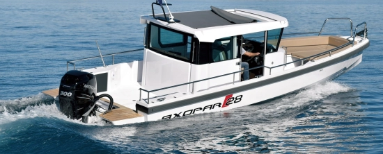 Axopar 28 Cabin used - photo 1