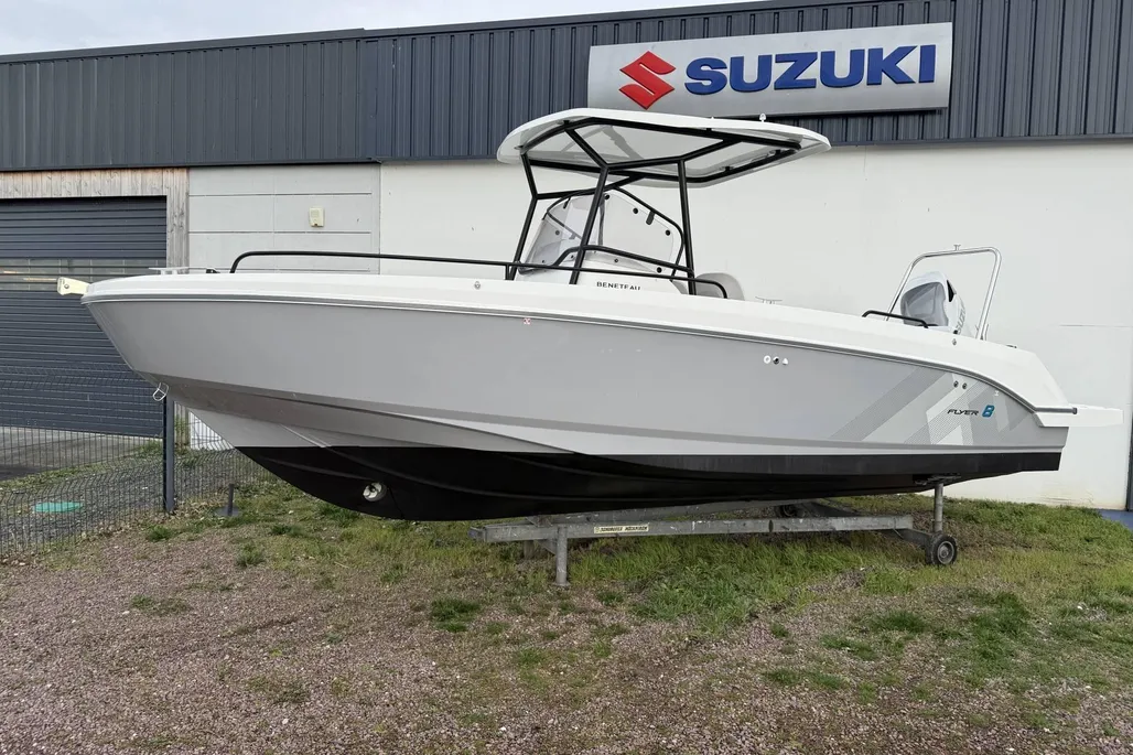 Beneteau Flyer 8 SPACEdeck V2 d'occasion - photo 1