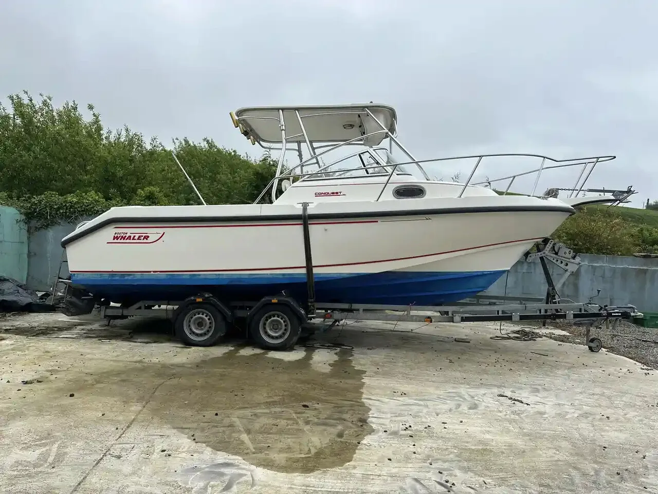 Boston Whaler 23 Conquest used - photo 1