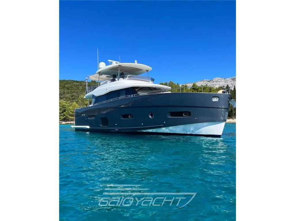 Azimut Magellano 66 usato - foto 1