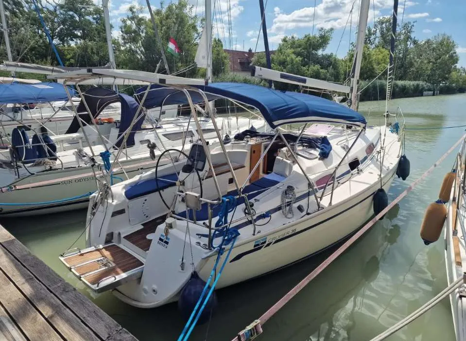 Bavaria Yachts 35 CRUISER used - photo 1
