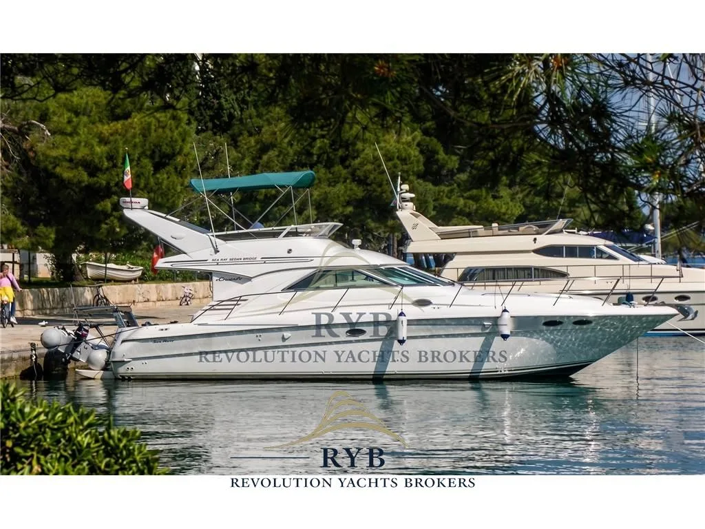 Sea Ray 400 SEDAN BRIDGE usato - foto 1
