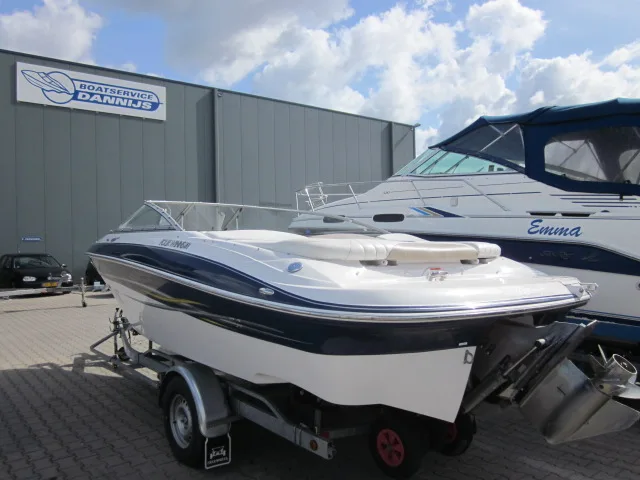 Four Winns 200 Horizon Bowrider used - photo 1