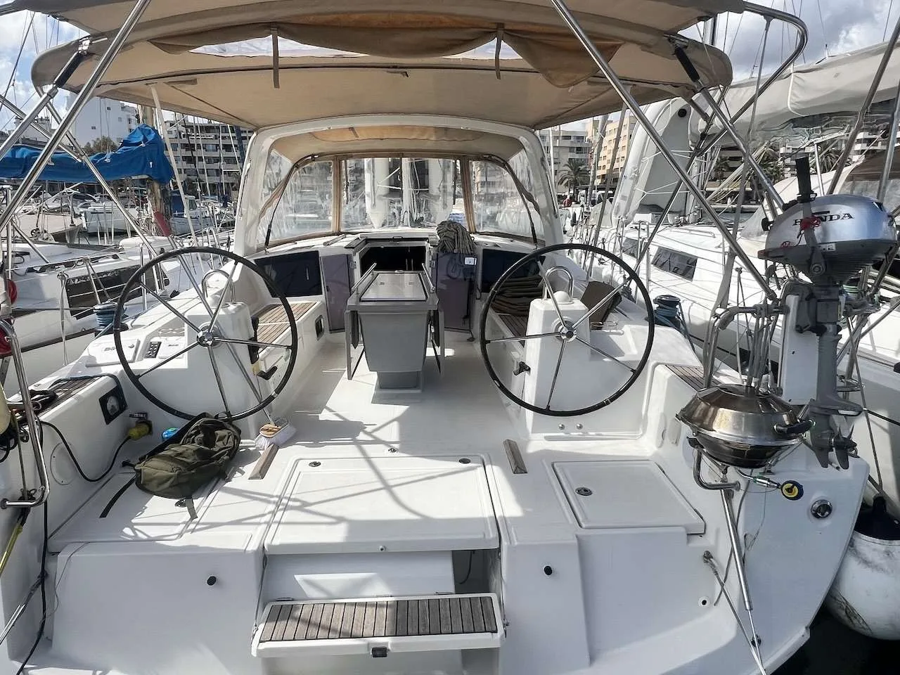 Beneteau OCEANIS 41.1 used - photo 1
