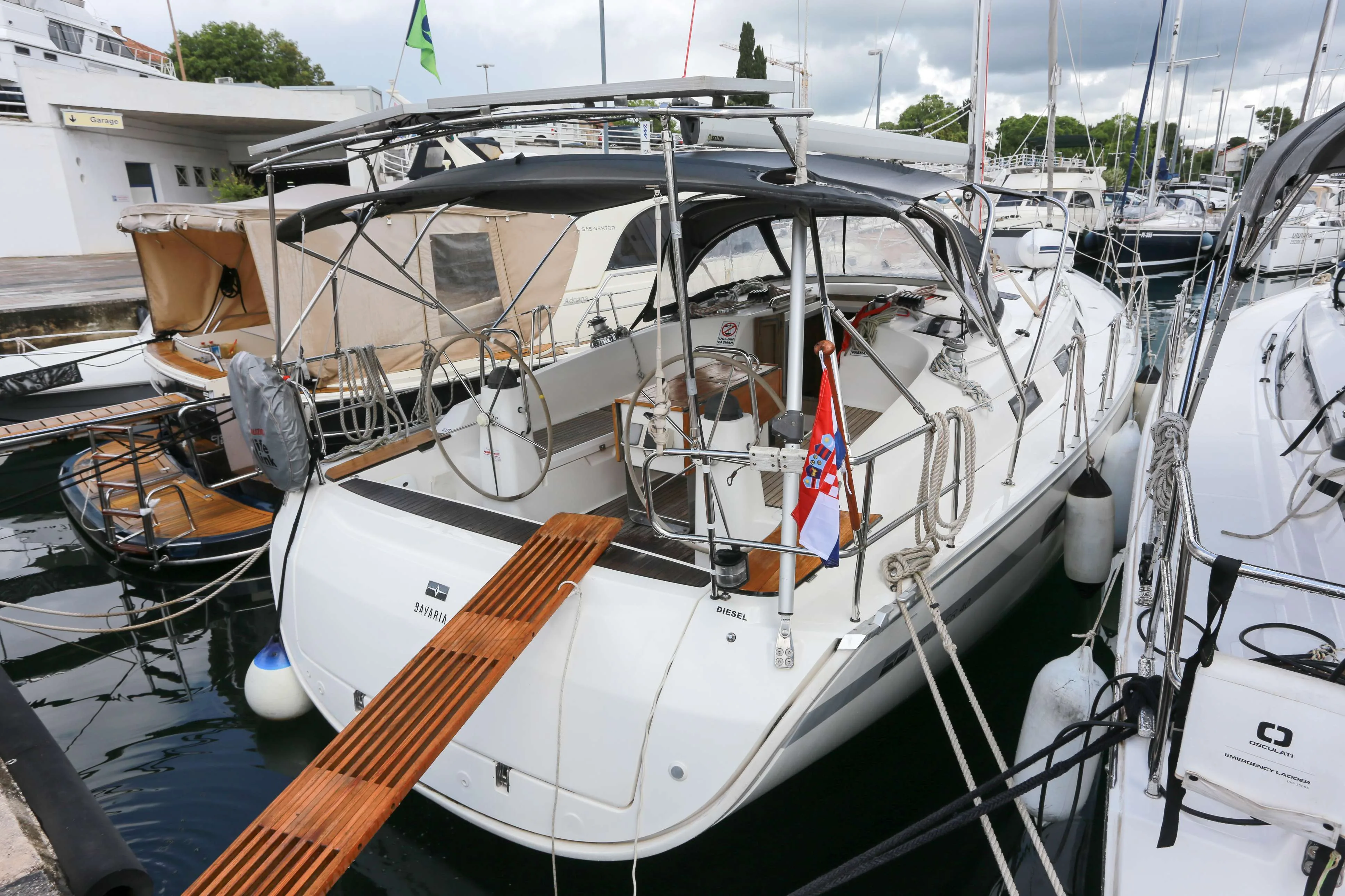 Bavaria Yachts 40 CRUISER used - photo 1