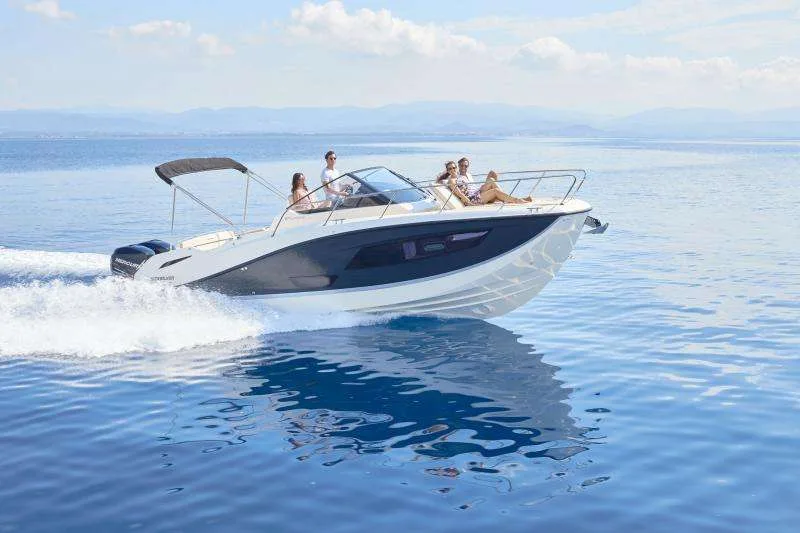 Quicksilver ACTIV 875 SUNDECK used - photo 1