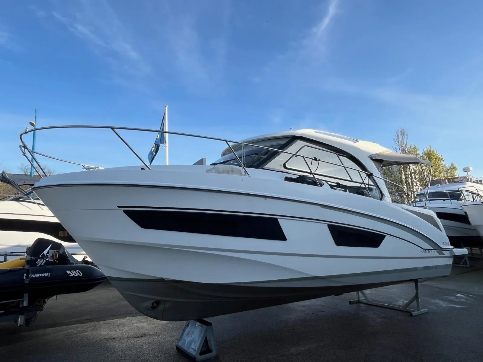 Beneteau Antares 9 ob d'occasion - photo 1