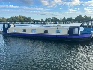 G J Reeves 52 ft Cruiser Stern Narrowboat used - photo 1