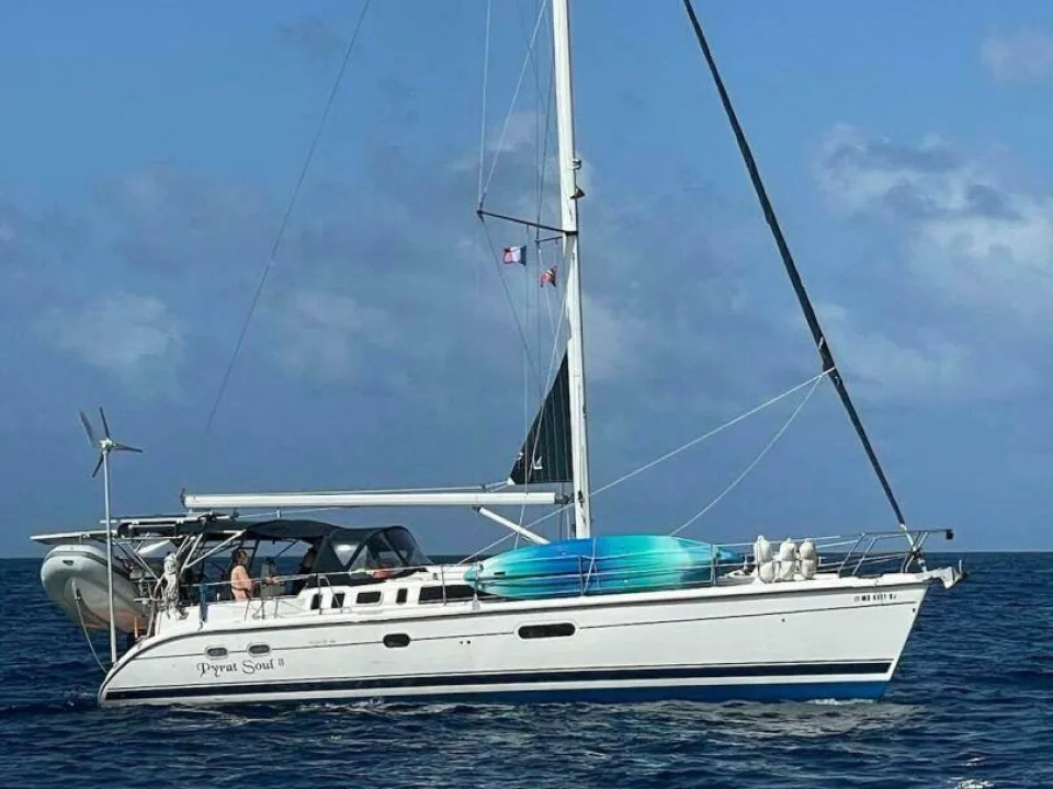 Hunter 410 used - photo 1