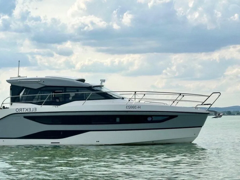Bavaria Yachts SR36 used - photo 1